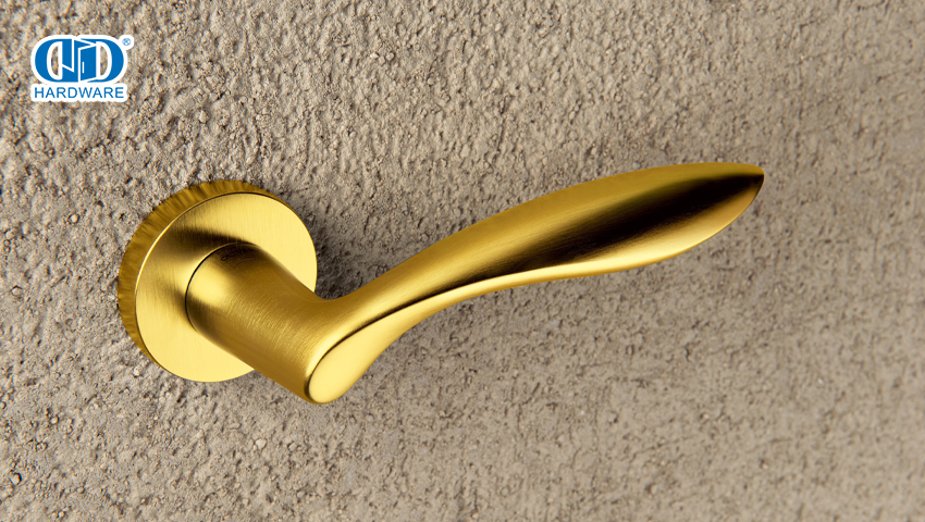 As maçanetas das portas se encaixam em todas as portas?