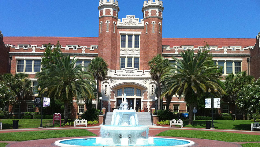 padr&otilde;es de hardware para portas escolares